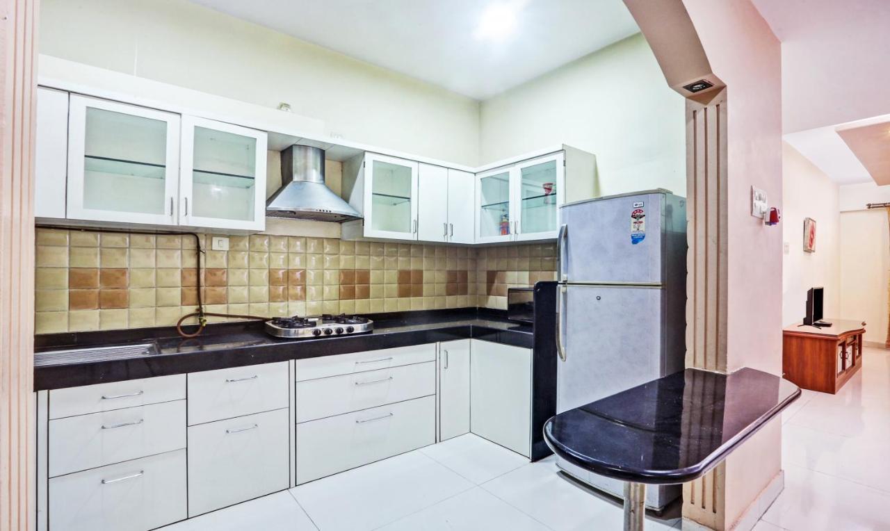 Treebo Trend Bandra Apartments Мумбаи Экстерьер фото